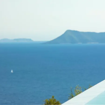 Blooms Of Bay - Luxury With Private Heated Pool Villa
