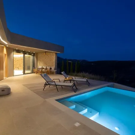 Villa Blooms Of Bay - Luxury With Private Heated Pool Szívota